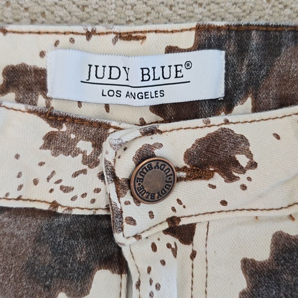 Judy Blue Brown & White Cowprint High-Rise Denim Shorts - Picture 4 of 11